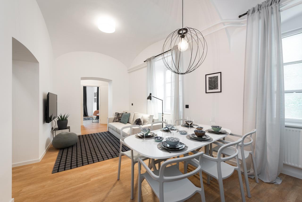Apartments Rog Любляна Екстер'єр фото